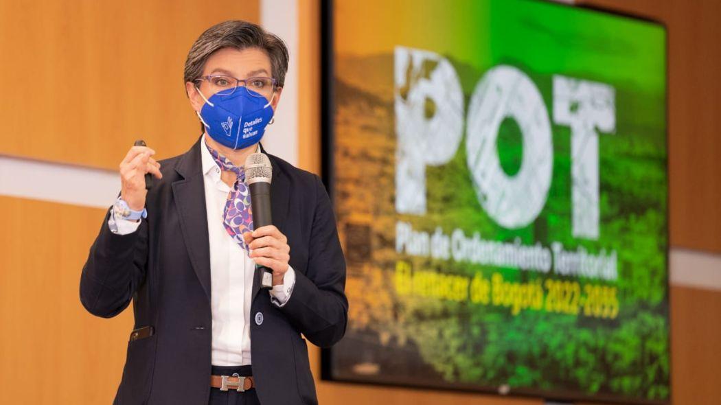 Imagen de la Alcaldesa Claudia López durante la presentación del POT