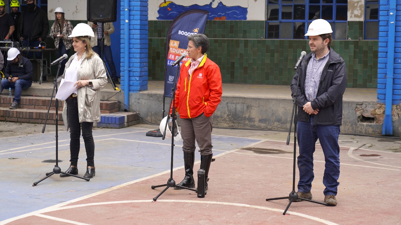 Más colegios para Bogotá