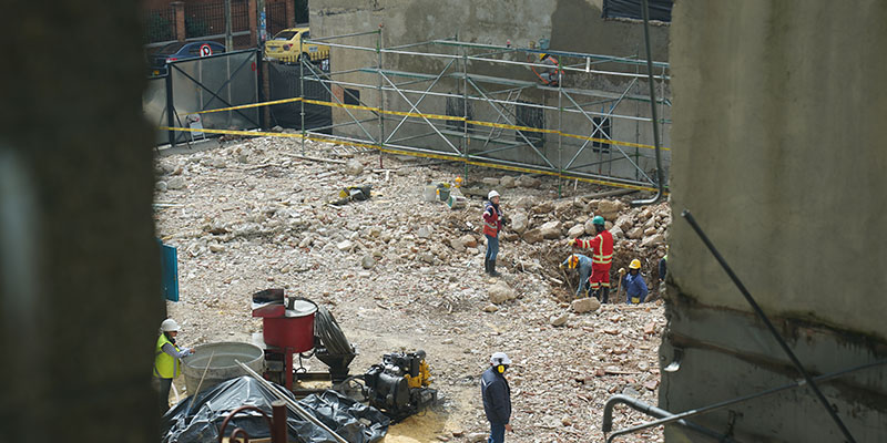 Alcaldesa Claudia López realiza visita de obra al Edificio de Laboratorios   e Investigación de la Facultada de Ingeniería de la Universidad Distrital 