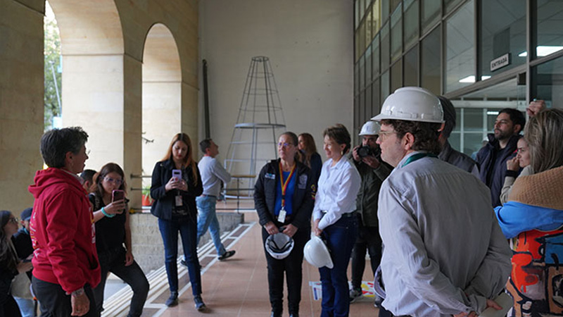 Alcaldesa Claudia López realiza visita de obra al Edificio de Laboratorios   e Investigación de la Facultada de Ingeniería de la Universidad Distrital 