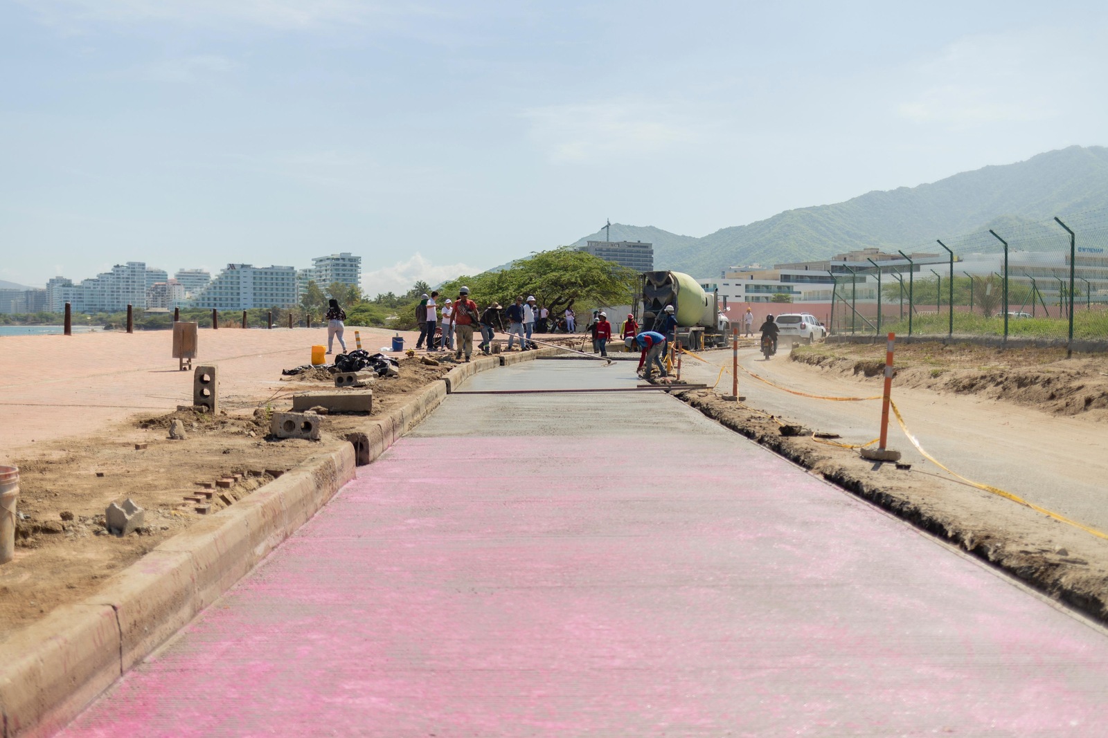 En Santa Marta, la vía al Aeropuerto avanza con 54% de ejecución