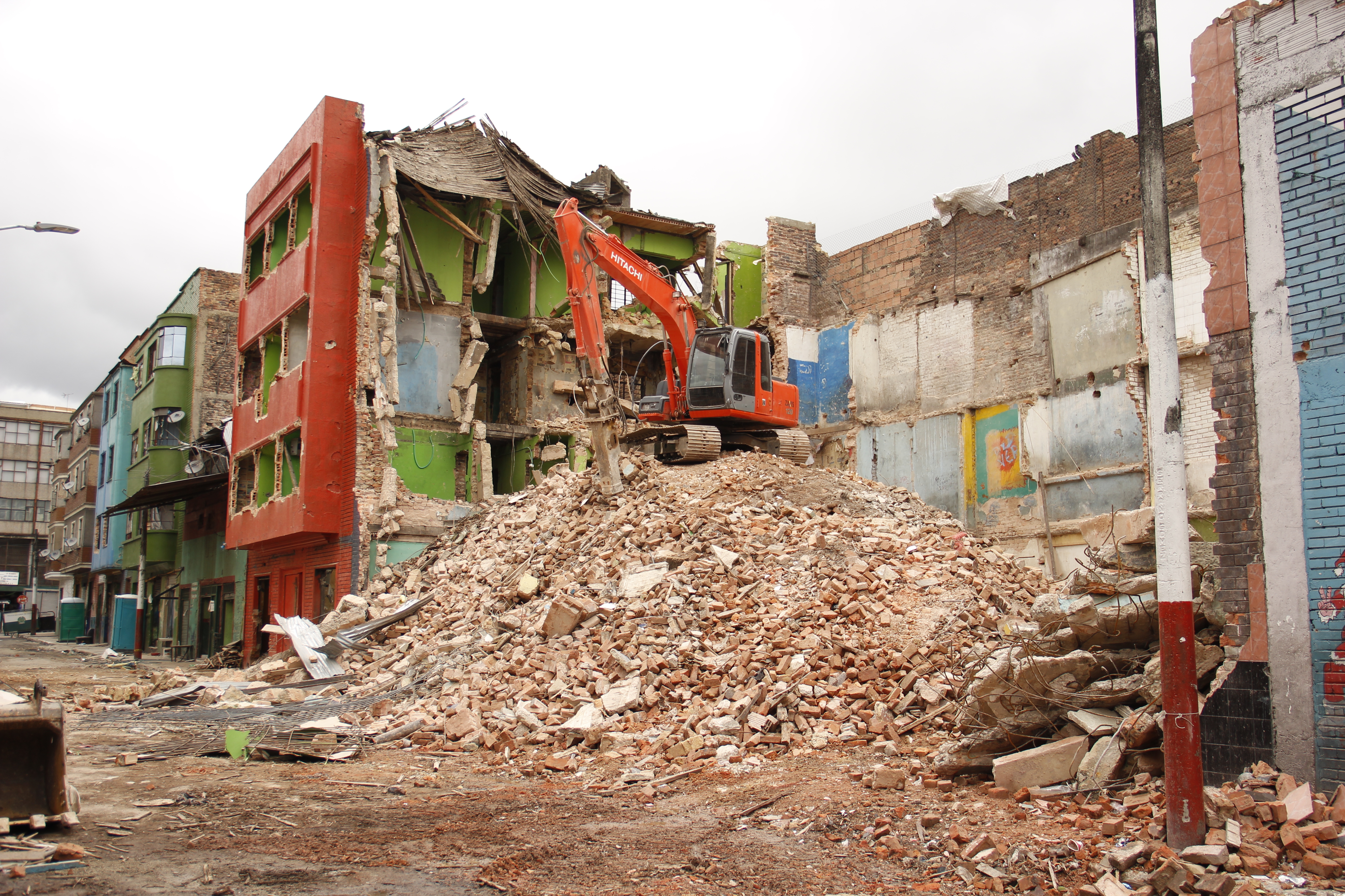 Imagen demolición del Bronx